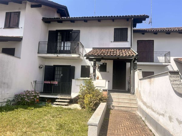 casa indipendente in vendita a Castagnole delle Lanze in zona Val Bera
