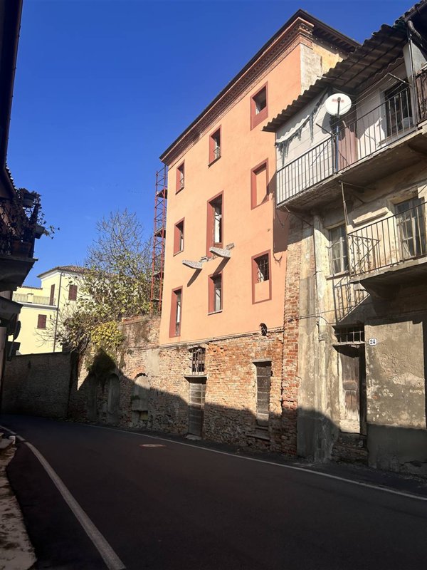 casa indipendente in vendita a Castagnole delle Lanze in zona San Bartolomeo