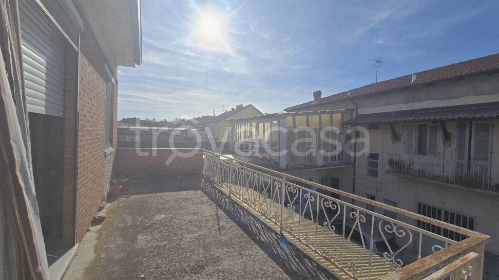 casa indipendente in vendita a Castagnole delle Lanze in zona San Bartolomeo