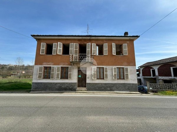 casa indipendente in vendita a Castagnole Monferrato in zona Valvinera