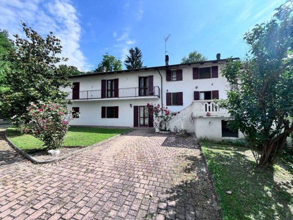 casa indipendente in vendita a Castagnole Monferrato in zona Valenzani