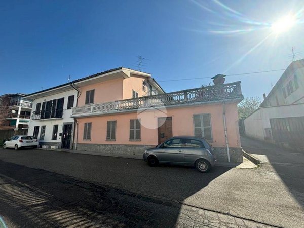 casa indipendente in vendita a Castagnole Monferrato in zona Valenzani