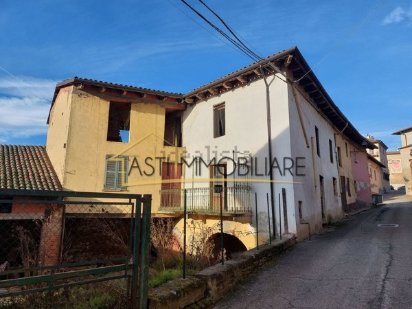 casa indipendente in vendita a Castagnole Monferrato