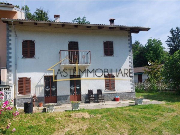 casa indipendente in vendita a Castagnole Monferrato in zona Valenzani