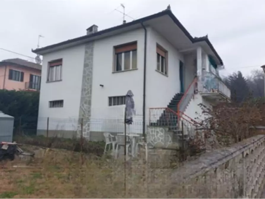 casa indipendente in vendita a Castagnole Monferrato in zona Valenzani