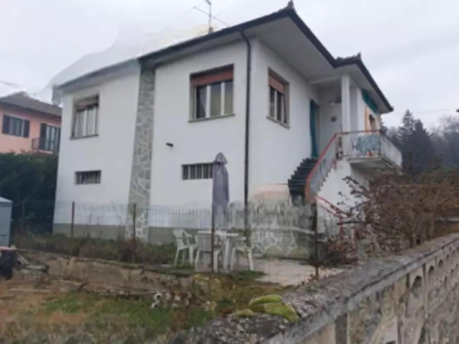 casa indipendente in vendita a Castagnole Monferrato in zona Valenzani