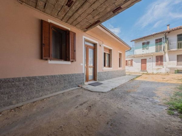 casa indipendente in vendita a Castagnole Monferrato