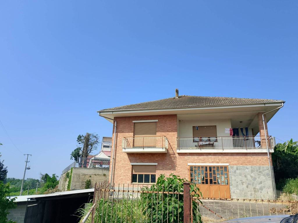 casa indipendente in vendita a Castagnole Monferrato