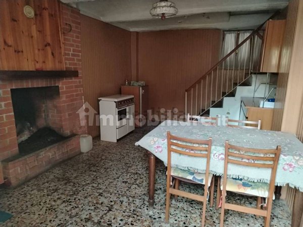 casale in vendita a Castagnole Monferrato