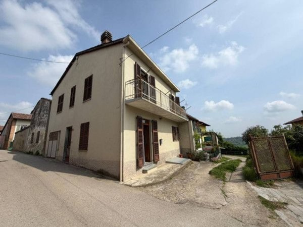 casa indipendente in vendita a Castagnole Monferrato