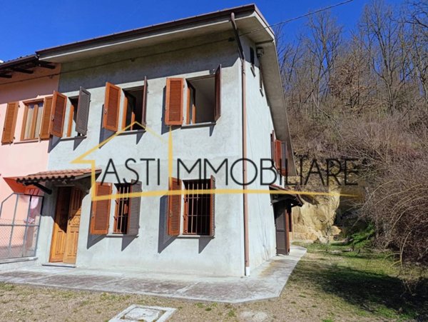 casa indipendente in vendita a Castagnole Monferrato in zona Valenzani
