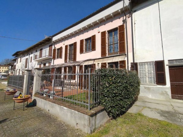 casa indipendente in vendita a Castagnole Monferrato in zona Valvinera