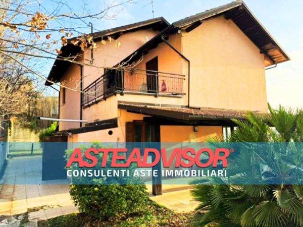 casa indipendente in vendita a Castel Boglione