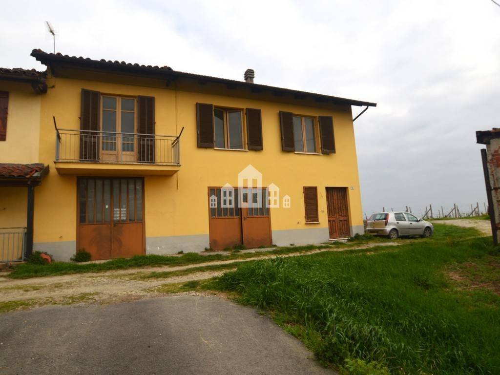 casa semindipendente in vendita a Castel Boglione