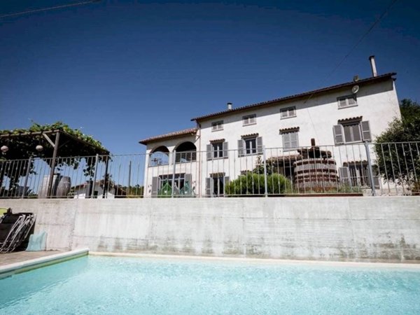 casale in vendita a Castel Boglione