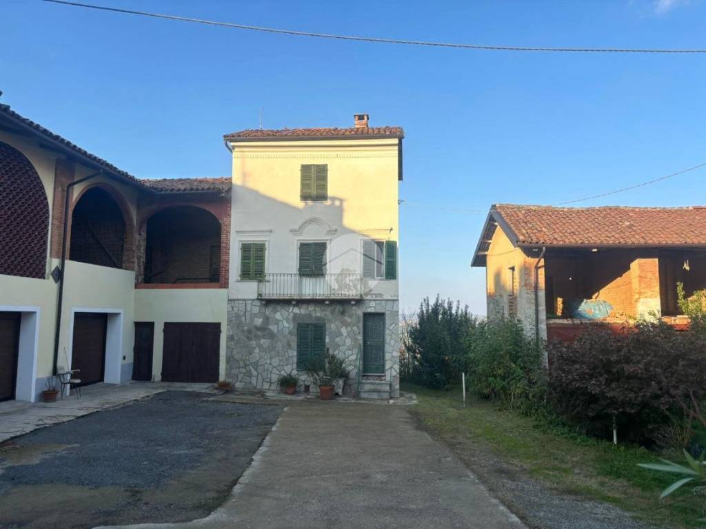 casa semindipendente in vendita a Castell'Alfero