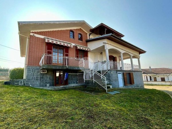 casa indipendente in vendita a Castell'Alfero in zona Callianetto