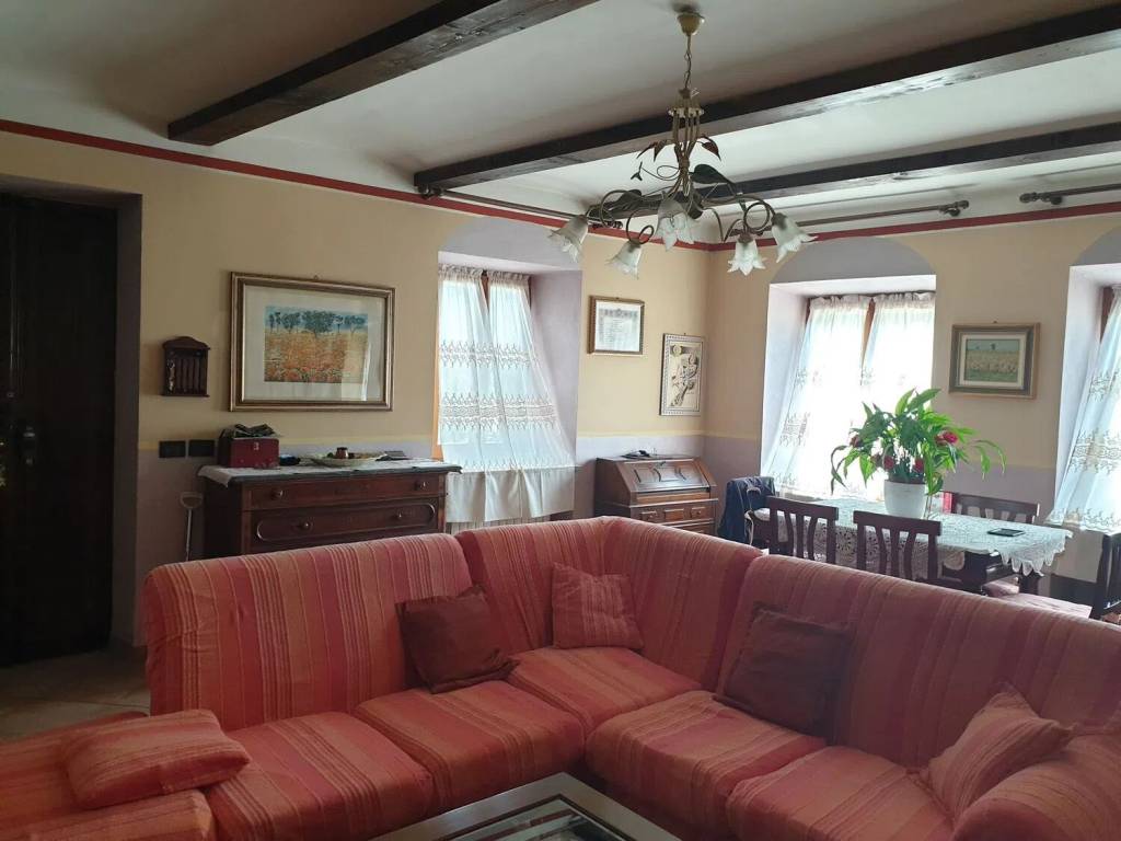 casa indipendente in vendita a Castell'Alfero in zona Callianetto