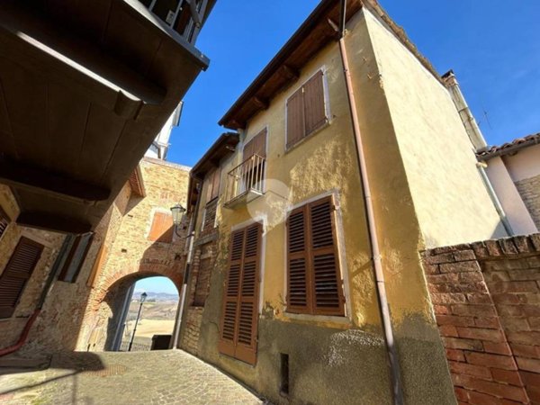 casa indipendente in vendita a Castell'Alfero
