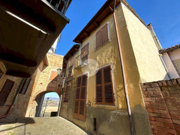 casa semindipendente in vendita a Castell'Alfero