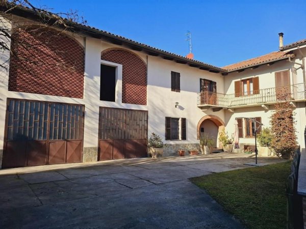 casa indipendente in vendita a Castell'Alfero