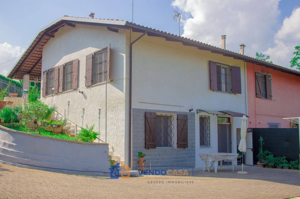 casa indipendente in vendita a Castell'Alfero