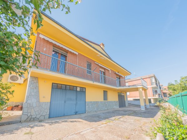 casa indipendente in vendita a Castell'Alfero