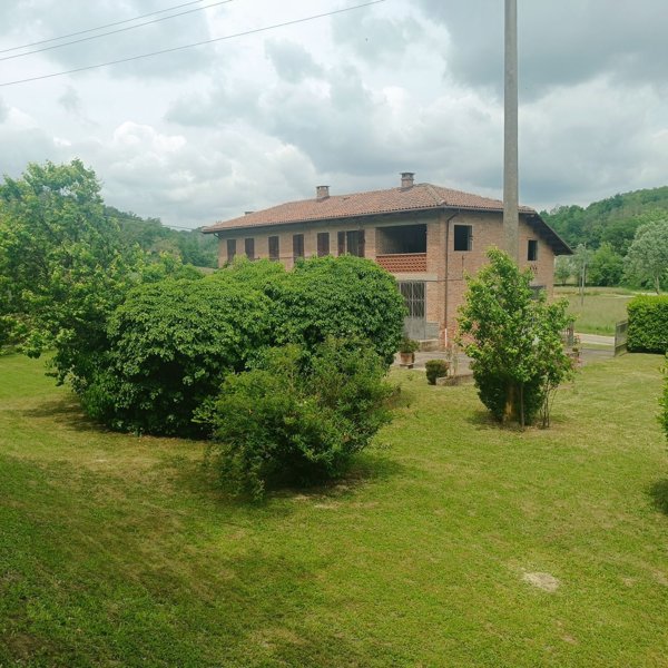 casa semindipendente in vendita a Castell'Alfero