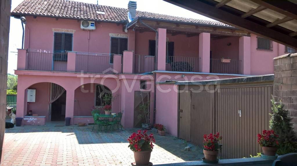casa indipendente in vendita a Castell'Alfero