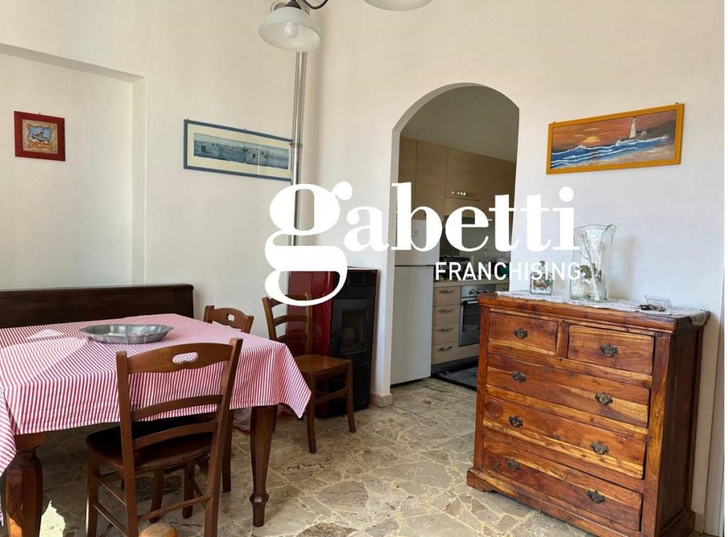 casa indipendente in vendita a Castell'Alfero in zona Stazione