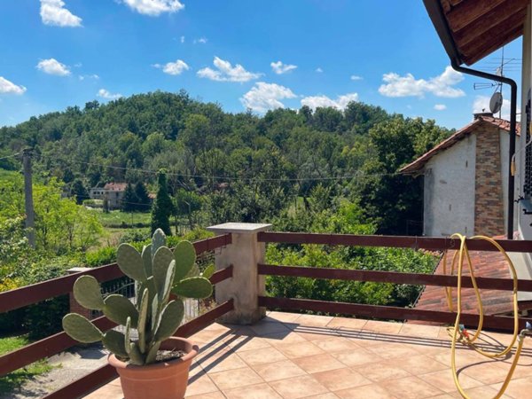 casa indipendente in vendita a Castell'Alfero in zona Callianetto