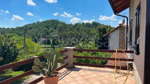 casa indipendente in vendita a Castell'Alfero in zona Callianetto
