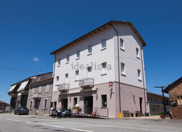 locale commerciale in vendita a Castell'Alfero