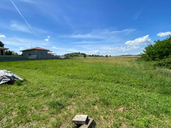 terreno edificabile in vendita a Castell'Alfero