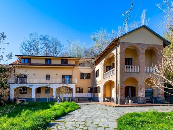 casa indipendente in vendita a Castell'Alfero in zona Serra Perno