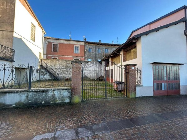 casa semindipendente in vendita a Castell'Alfero