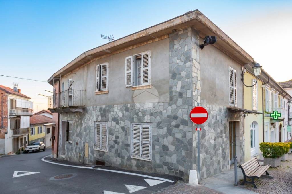 casa semindipendente in vendita a Castell'Alfero