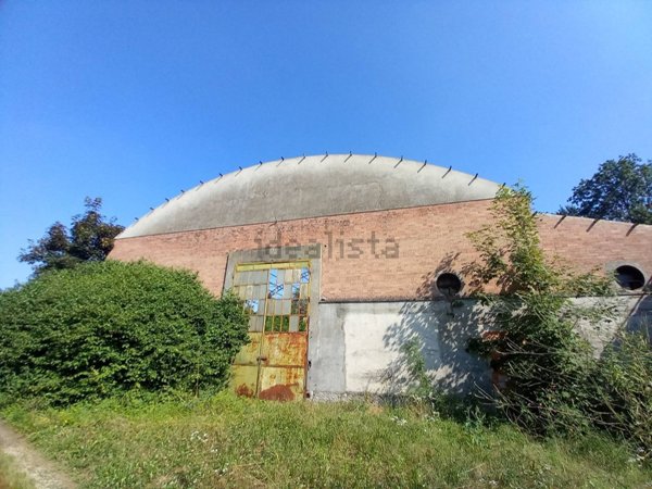 capannone in vendita a Castell'Alfero