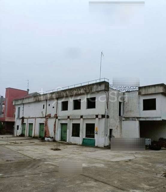 negozio in vendita a Castell'Alfero in zona Callianetto