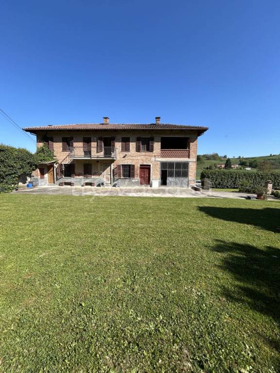 casale in vendita a Castell'Alfero