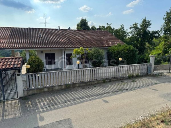 casa indipendente in vendita a Castell'Alfero in zona Serra Perno