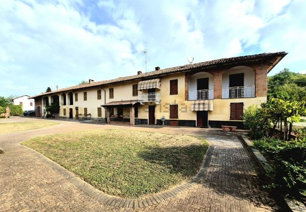 casa indipendente in vendita a Castell'Alfero in zona Callianetto