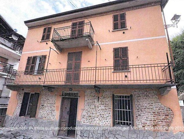 casa indipendente in vendita a Castelletto Molina