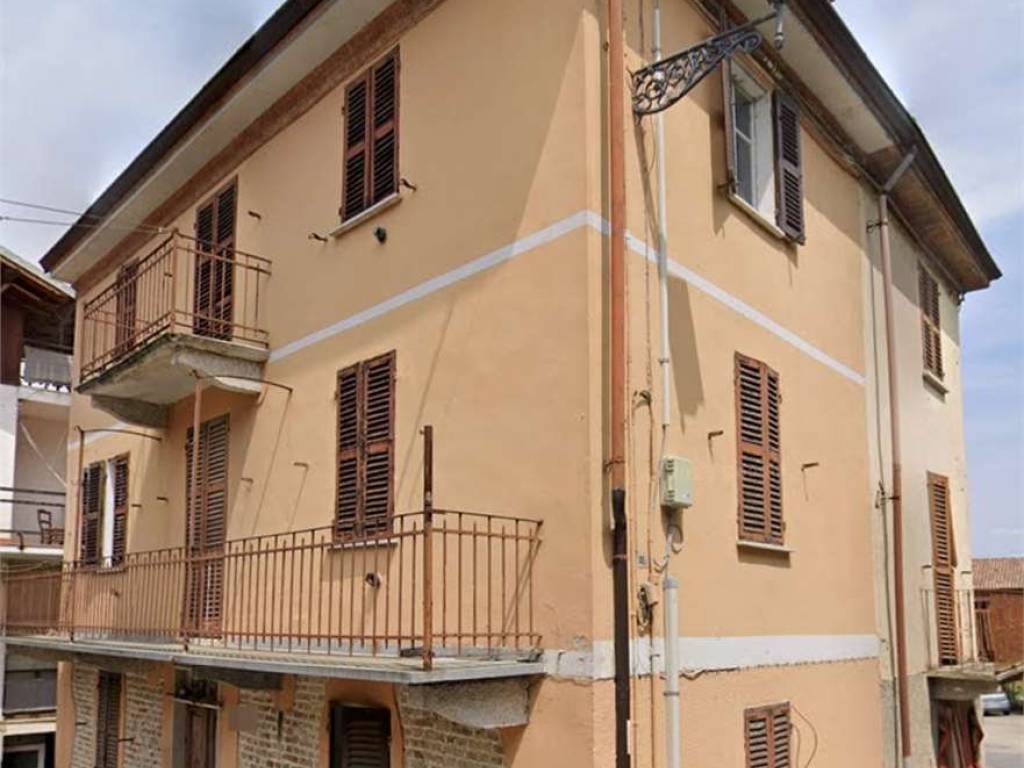 casa indipendente in vendita a Castelletto Molina