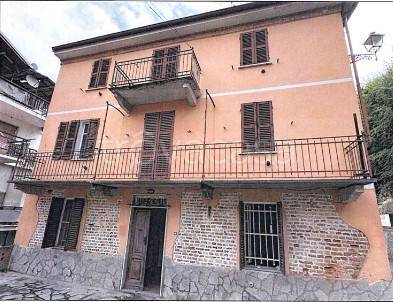 casa indipendente in vendita a Castelletto Molina