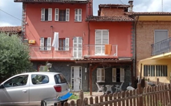 casa indipendente in vendita a Castello di Annone