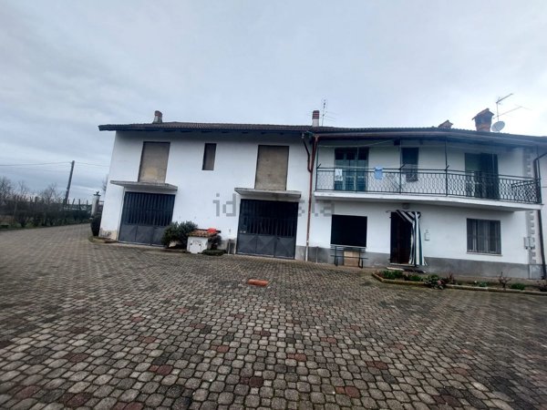 casa indipendente in vendita a Castello di Annone