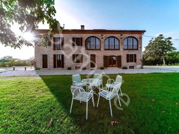 casa indipendente in vendita a Castello di Annone