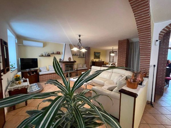 casa indipendente in vendita a Castello di Annone