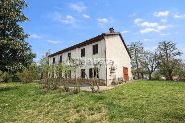 casa indipendente in vendita a Castello di Annone